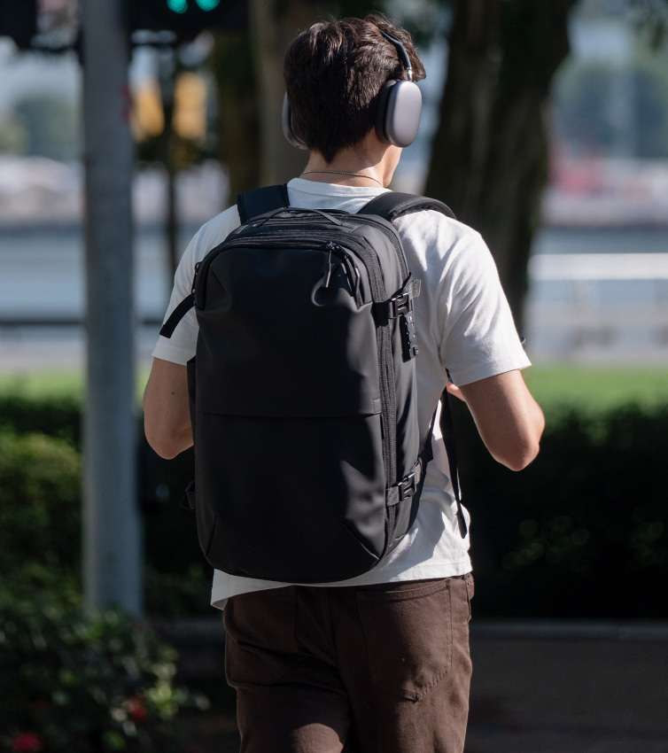 Aero - 60L Vortex Vacuum-Seal Travel Backpack